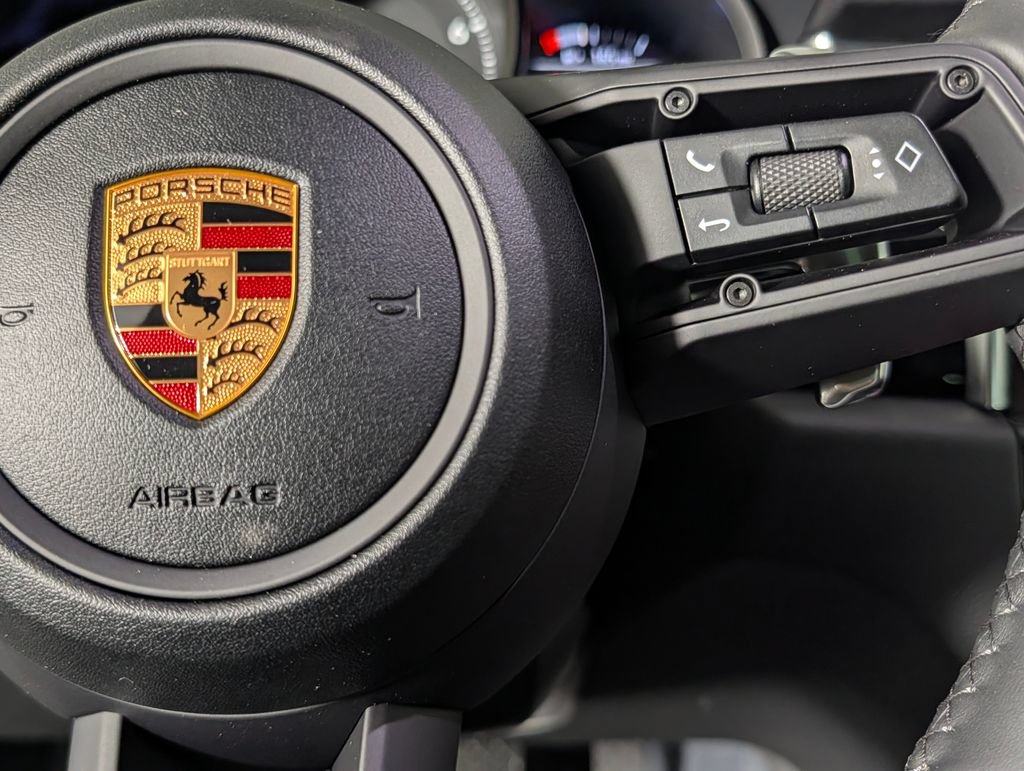 New 2026 Porsche Macan AWD/4WD image 38