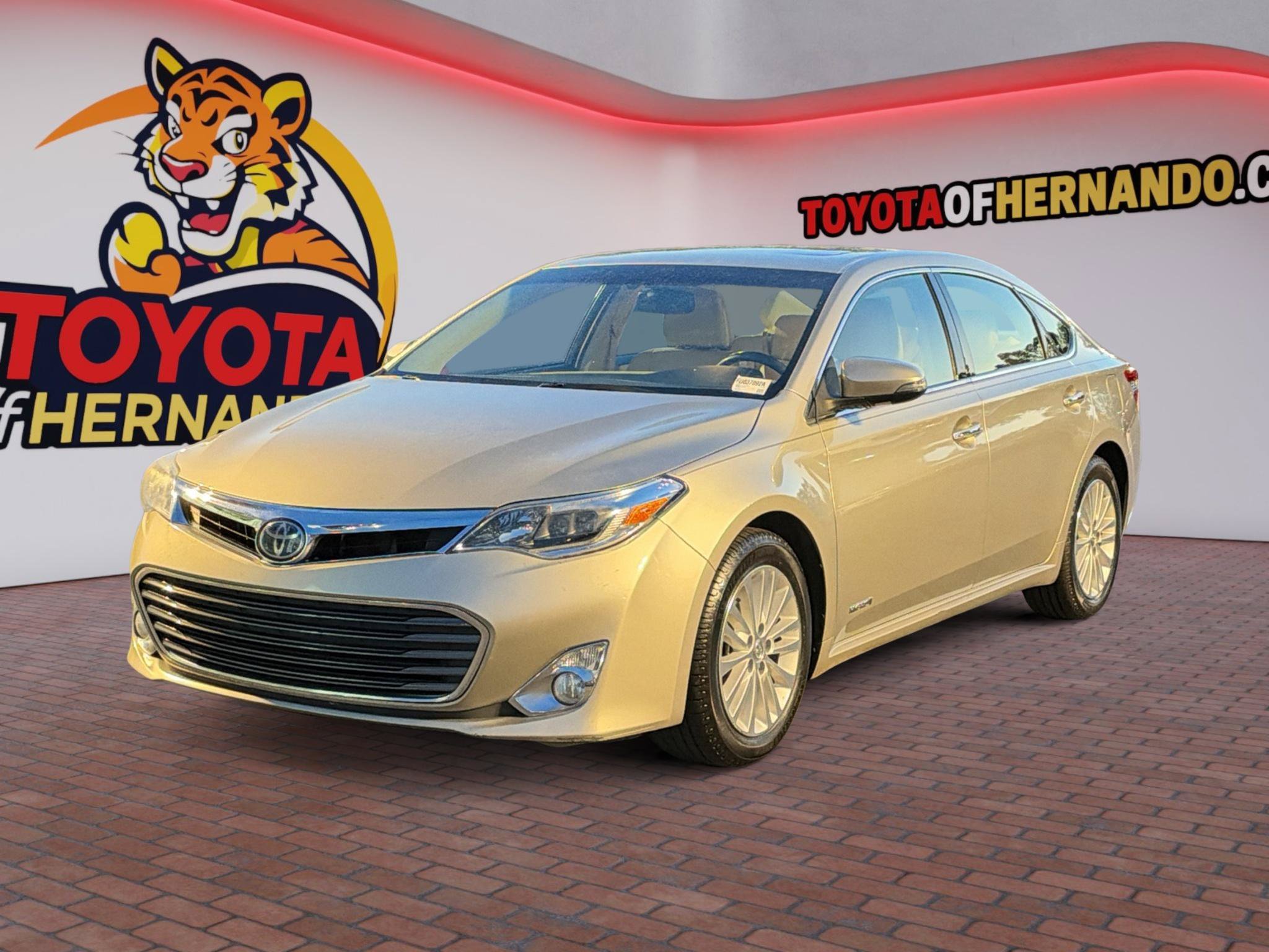 Used 2015 Toyota Avalon Limited w/ Technology Package