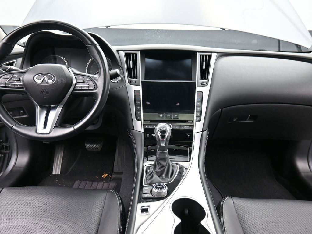 Used 2021 INFINITI Q50 Luxe w/ Seat & Sound Package RWD image 13