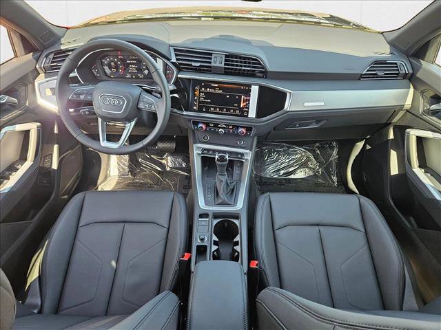 New 2025 Audi Q3 2.0T Premium image 15
