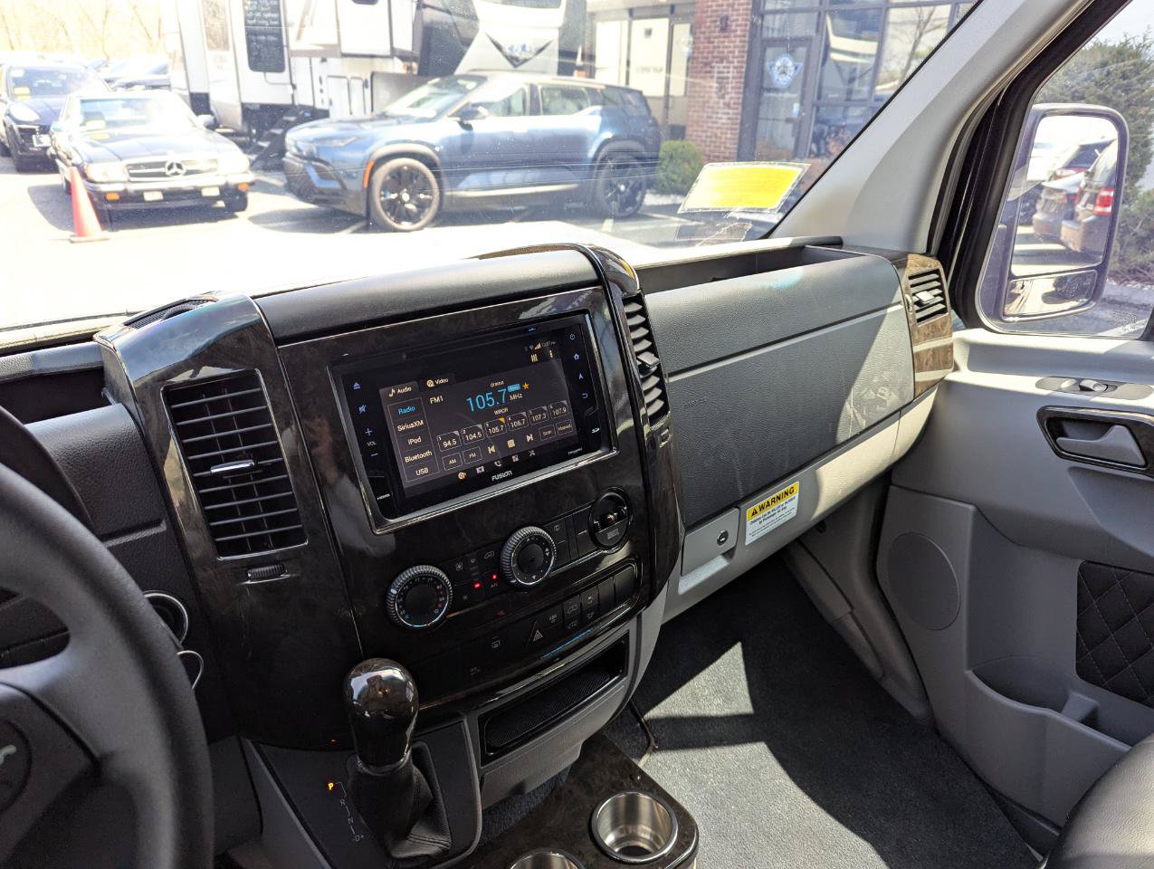 Used 2017 Mercedes-Benz Sprinter 2500 image 19