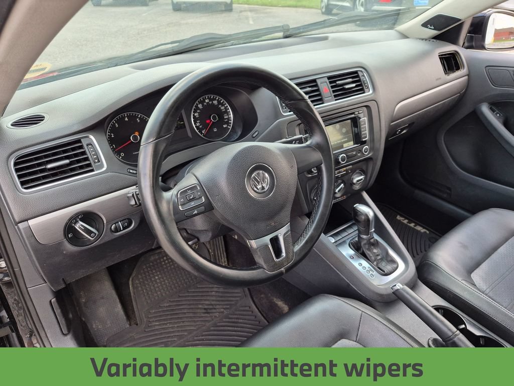 Used 2013 Volkswagen Jetta SEL FWD image 34