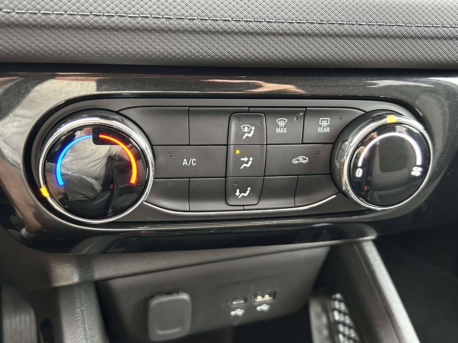 Used 2024 Chevrolet TrailBlazer LT FWD image 20