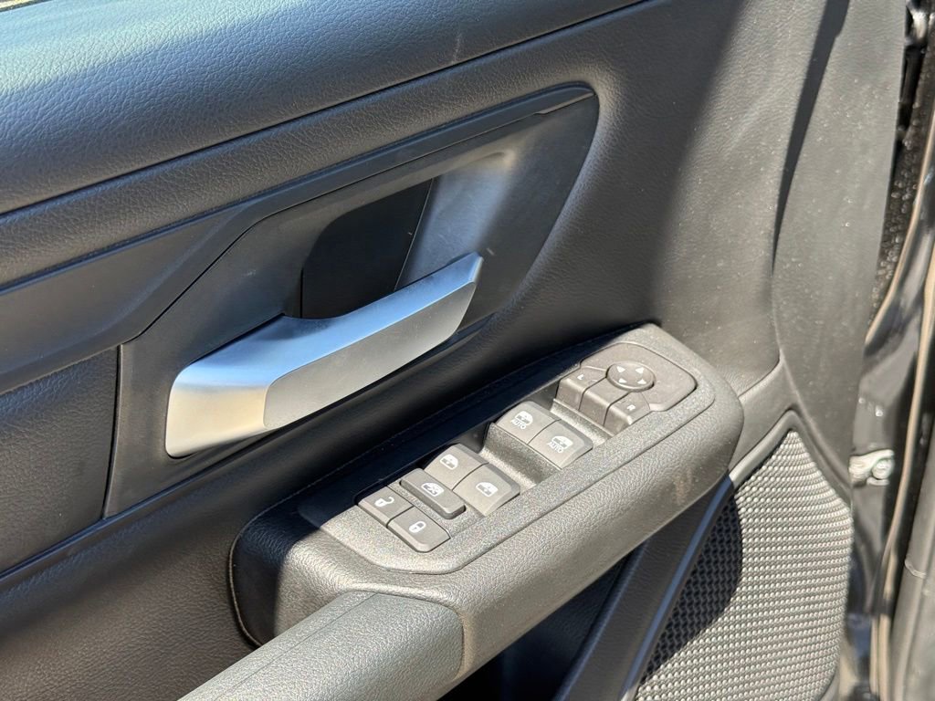 New 2026 RAM 1500 Express AWD/4WD image 11