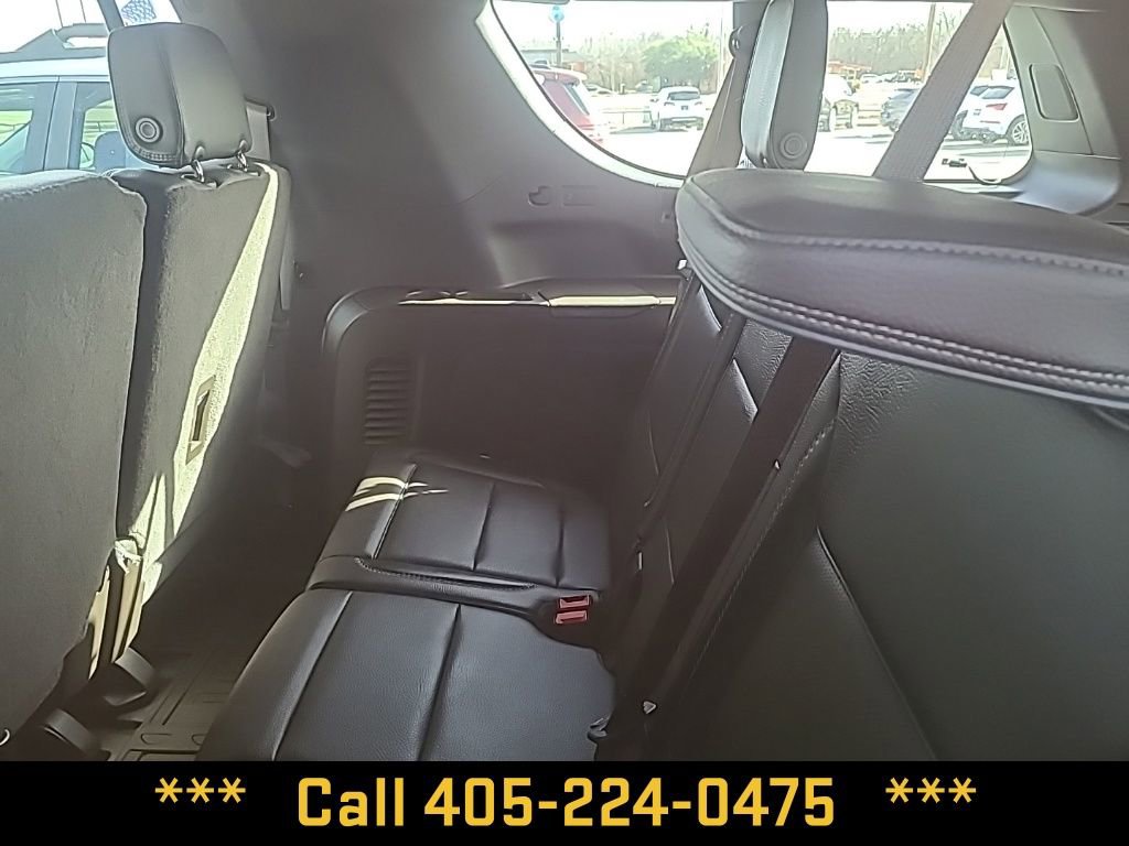 Used 2021 GMC Yukon XL Denali w/ Denali Premium Package image 33