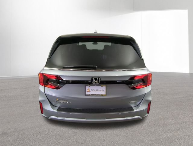 New 2026 Honda Odyssey Touring image 14