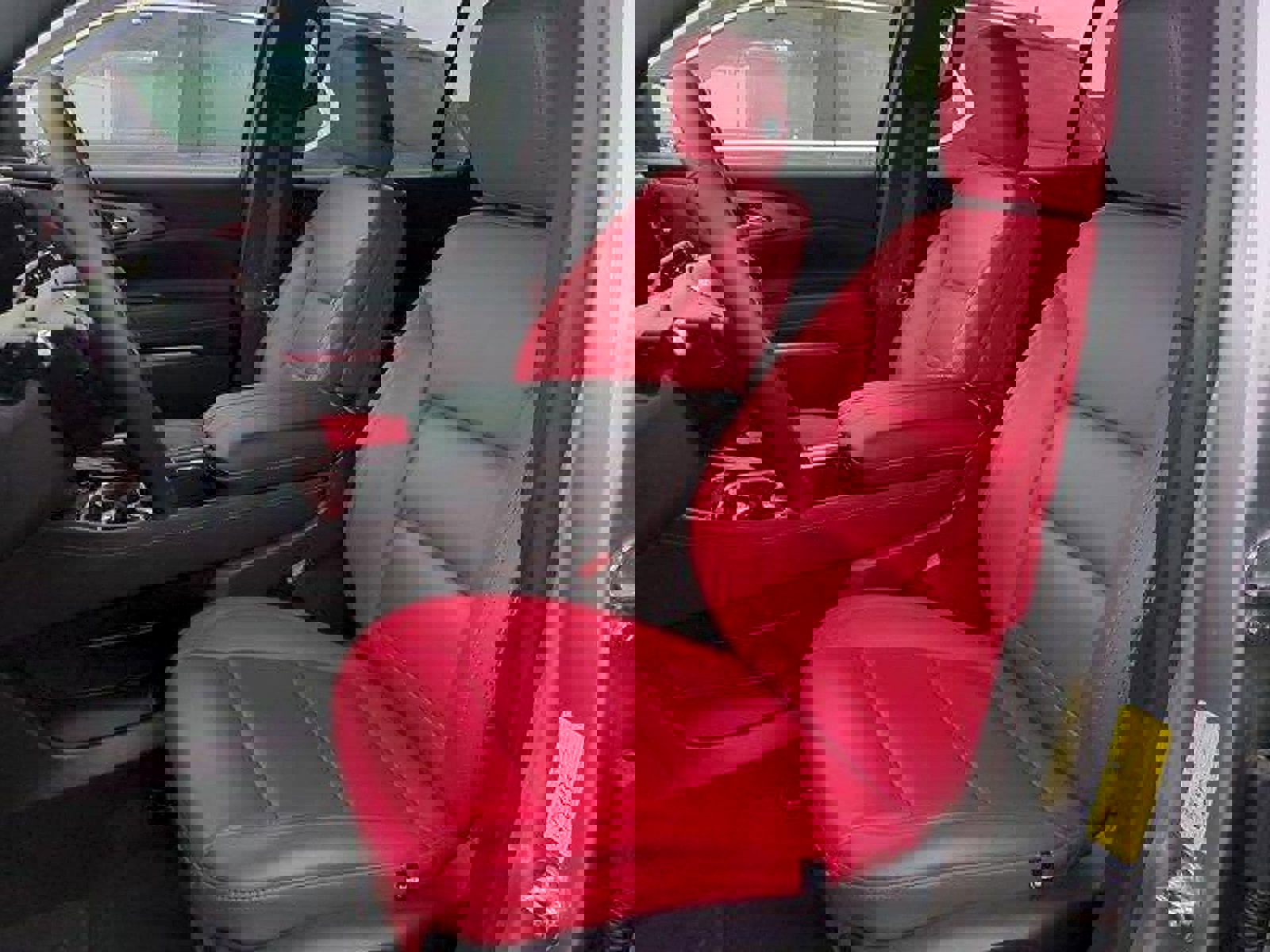 Used 2025 Chevrolet Traverse LT w/ Midnight/Sport Edition FWD image 18