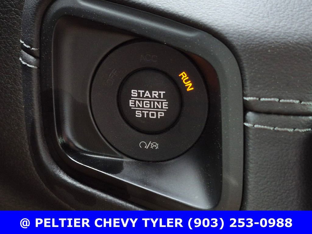 Used 2025 Jeep Gladiator Mojave image 28