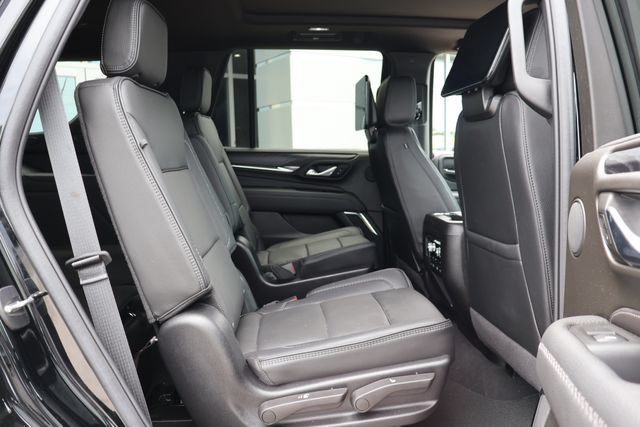 Used 2024 GMC Yukon Denali w/ Advanced Technology Package AWD/4WD image 23