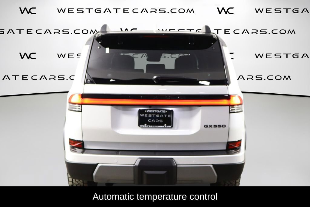 Used 2026 Lexus GX 550 image 4