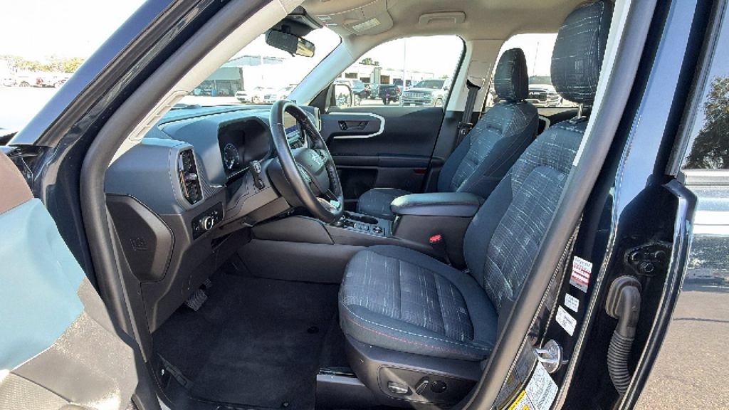 Used 2023 Ford Bronco Sport Heritage w/ Heritage Convenience Package AWD/4WD image 13