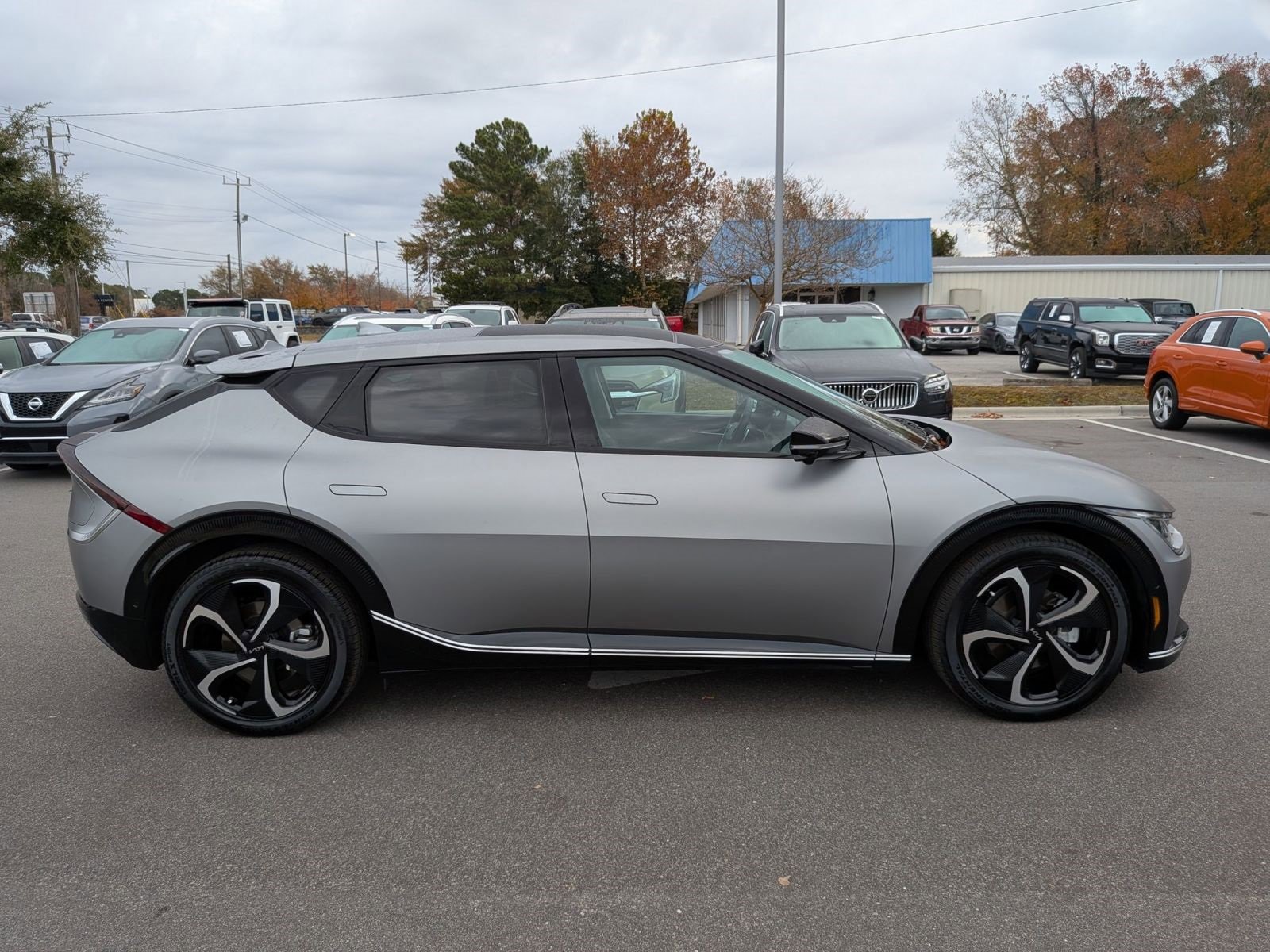 Used 2022 Kia EV6 GT-Line w/ First Edition Package image 2