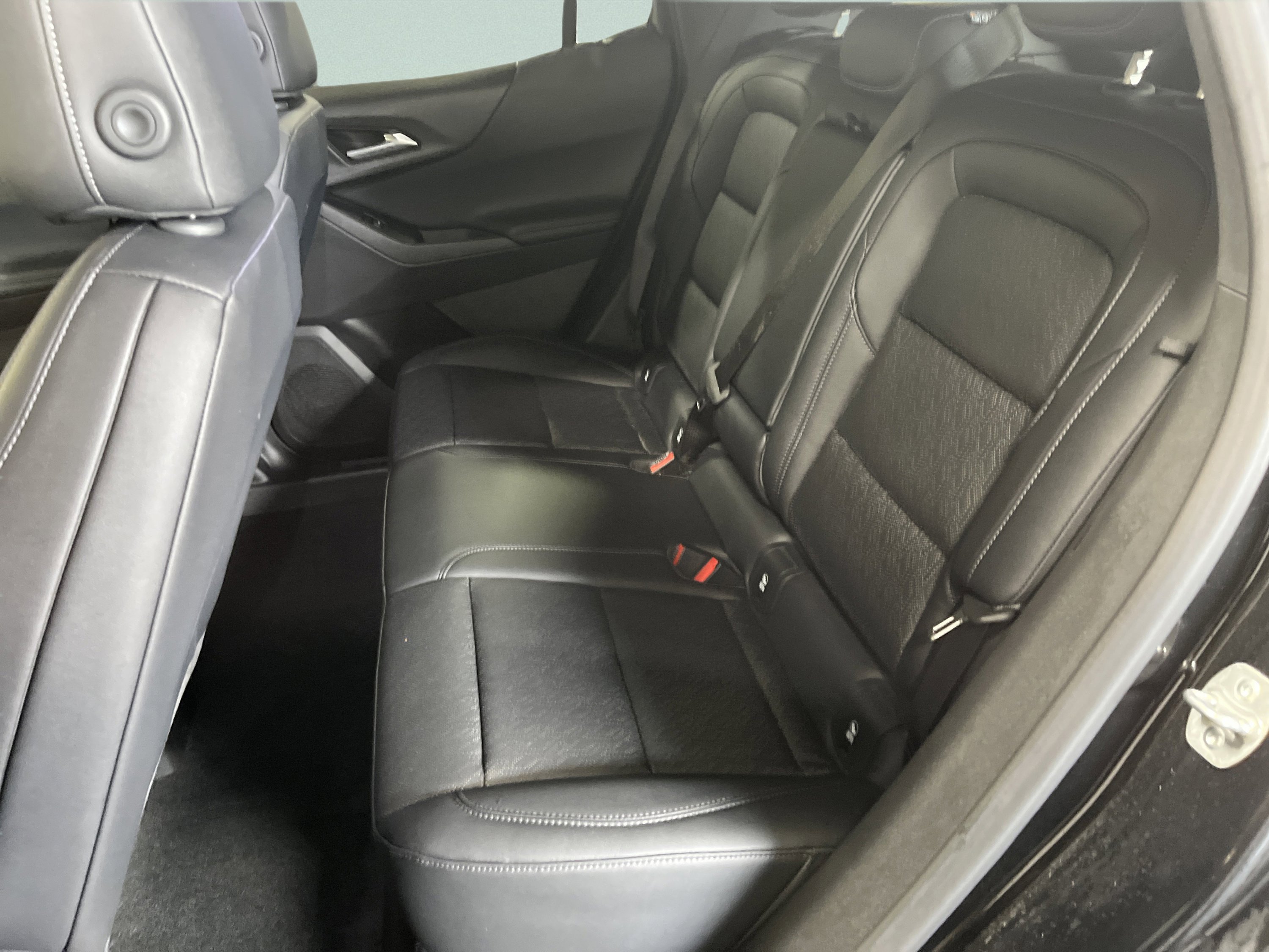Used 2026 Chevrolet Equinox LT w/ Convenience Package II AWD/4WD image 29