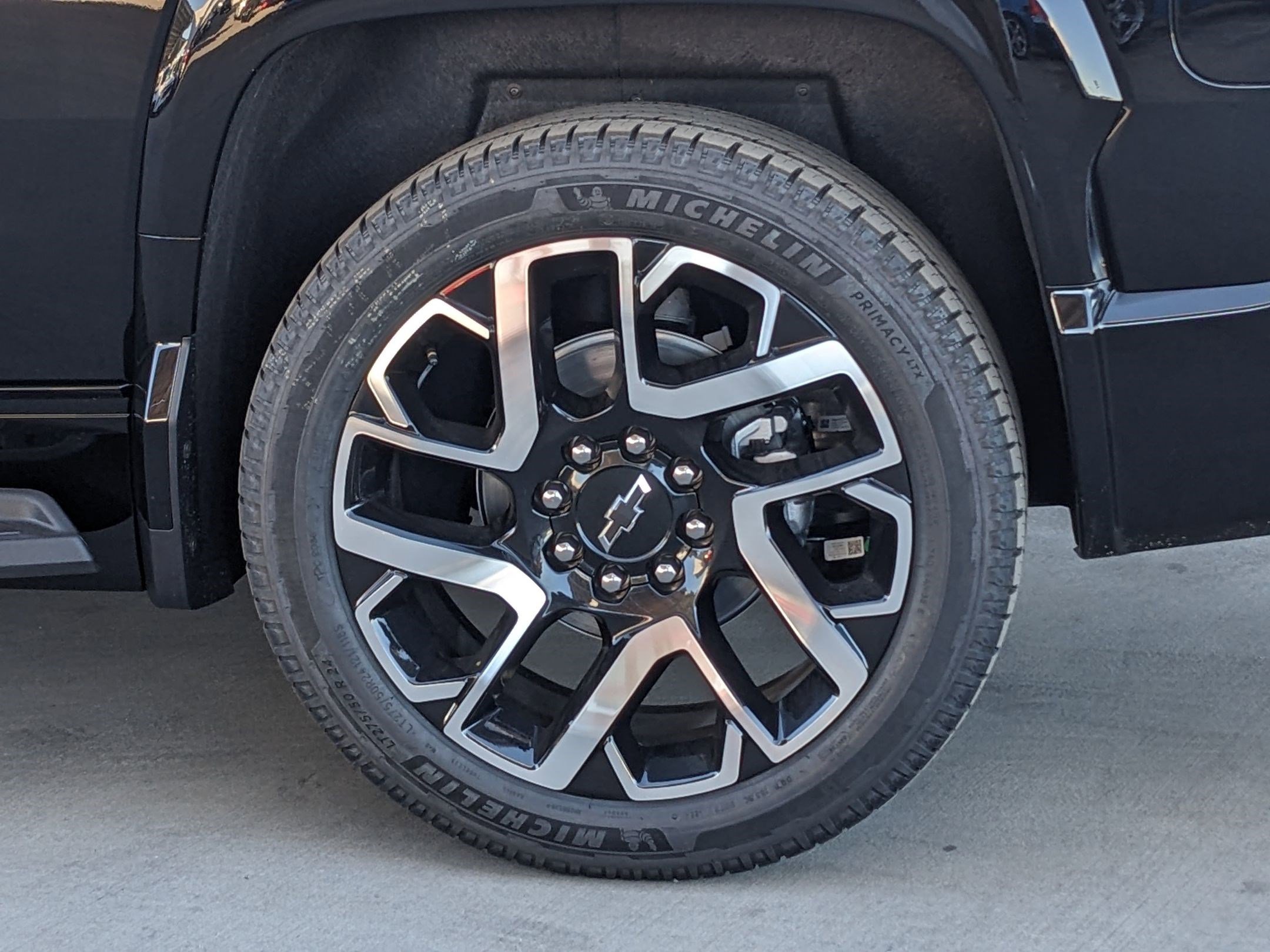 New 2025 Chevrolet Silverado EV RST image 6