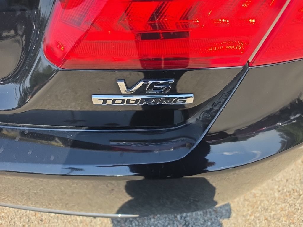 Used 2015 Honda Accord Touring image 9