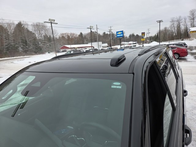 Used 2025 Chevrolet Suburban RST image 40