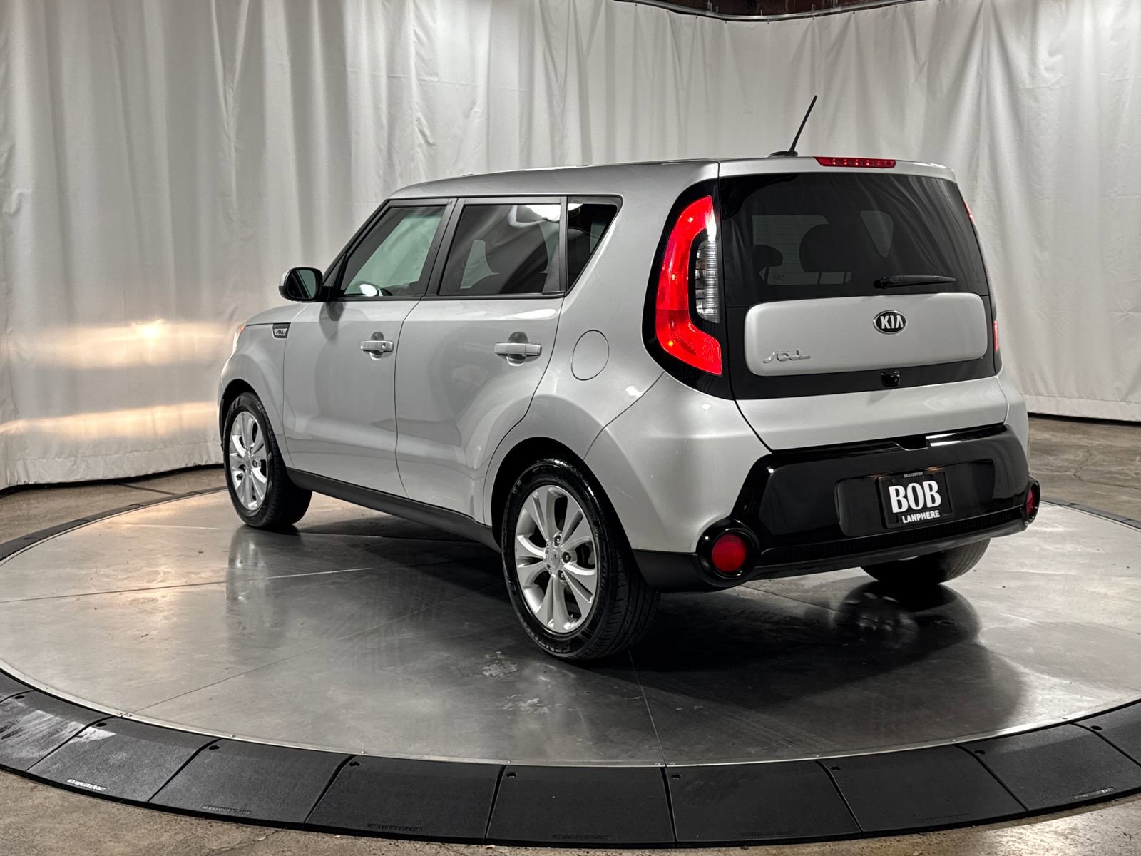 Used 2016 Kia Soul + w/ Audio Package FWD image 7