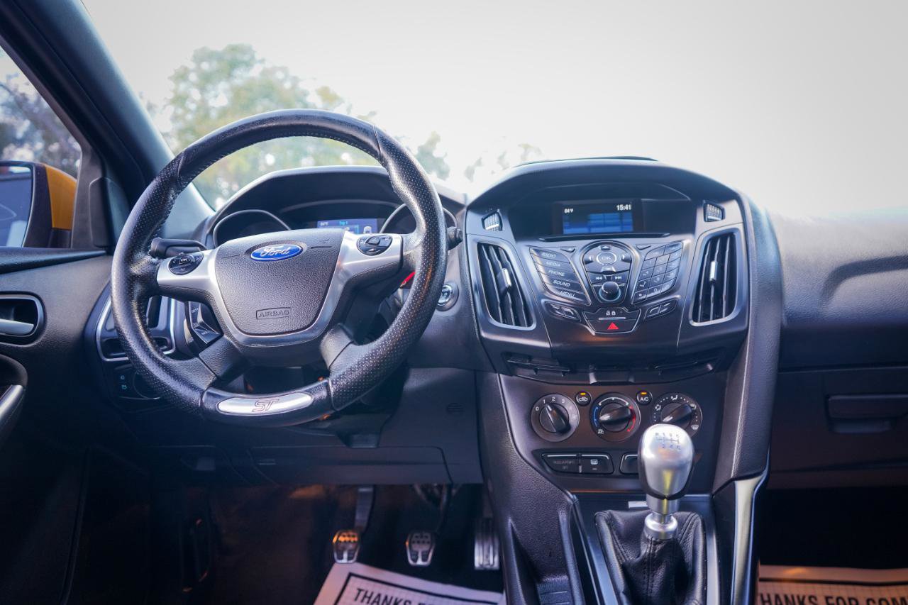 Used 2014 Ford Focus ST image 10