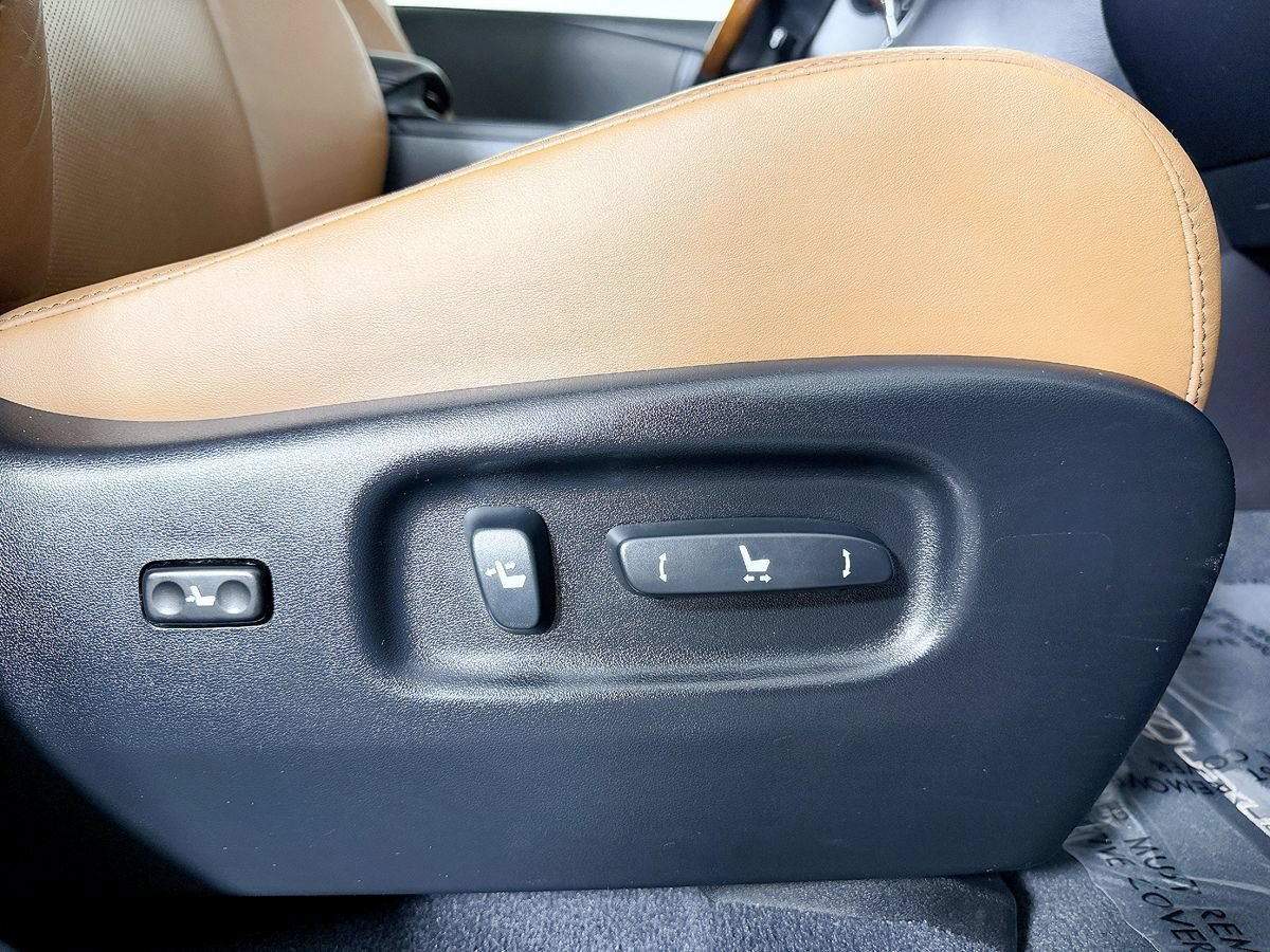 Used 2015 Lexus RX 450h AWD image 48