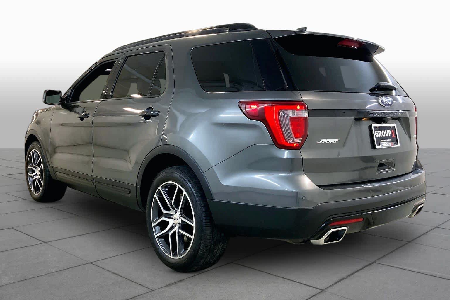 Used 2017 Ford Explorer Sport w/ Equipment Group 401A AWD/4WD image 11