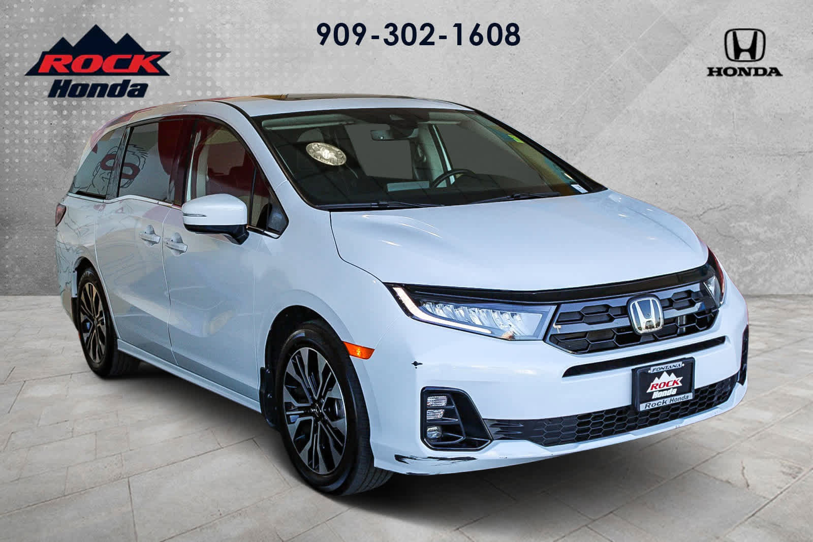 Used 2025 Honda Odyssey Elite image 3