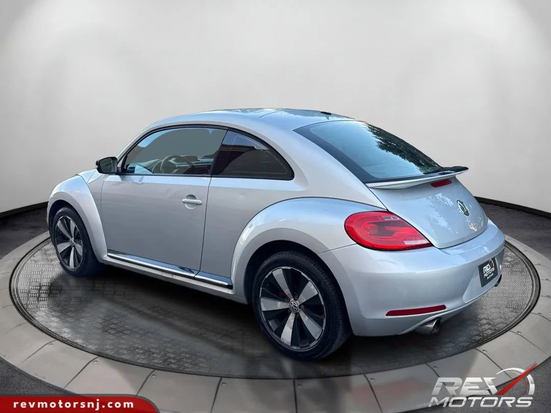 Used 2012 Volkswagen Beetle 2.0T image 3