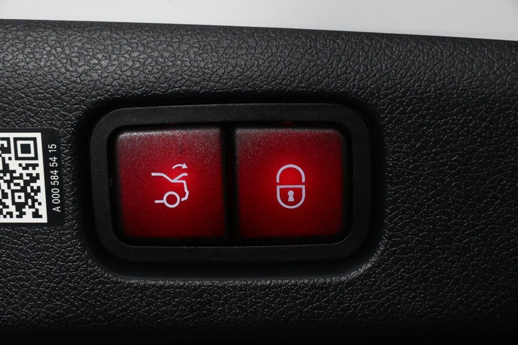 Certified 2025 Mercedes-Benz E 350 Sedan image 29