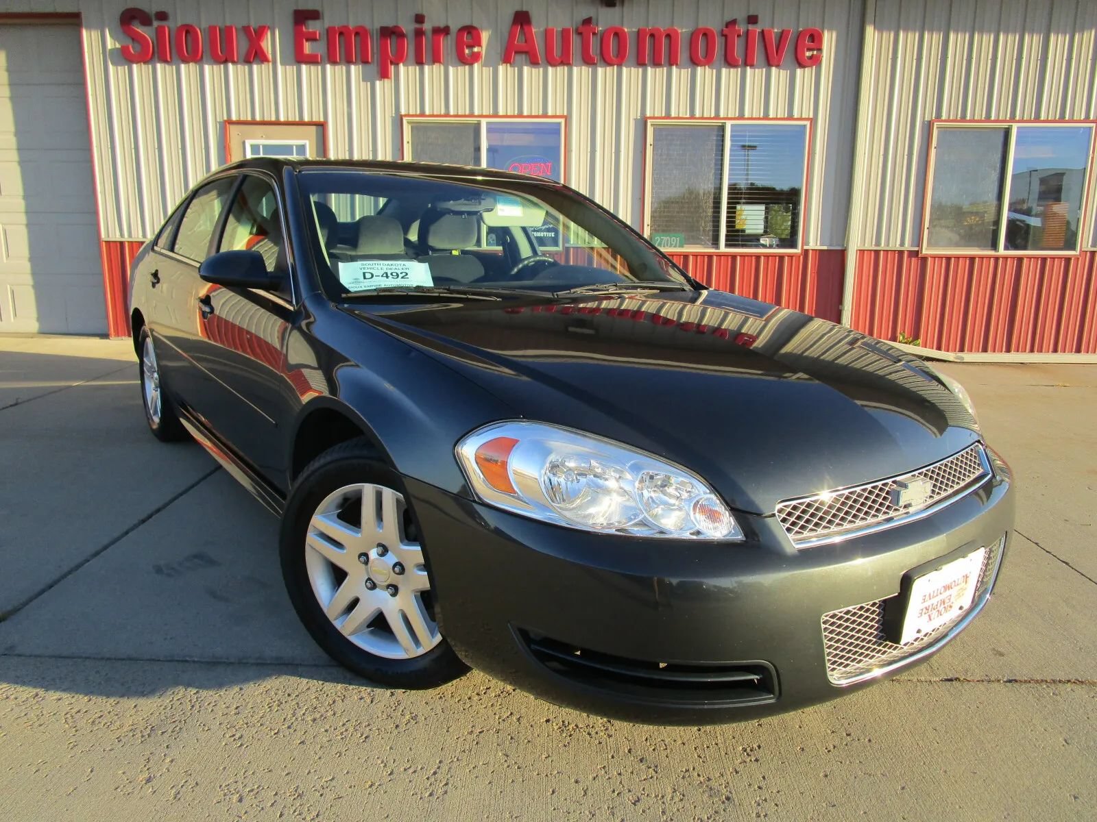 Used 2015 Chevrolet Impala LT w/ LT Sunroof Package FWD image 1