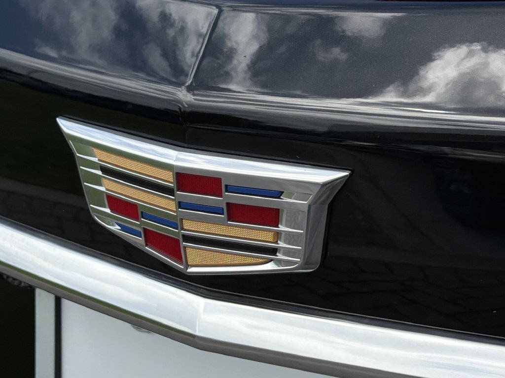 Certified 2025 Cadillac XT5 Premium Luxury FWD image 11