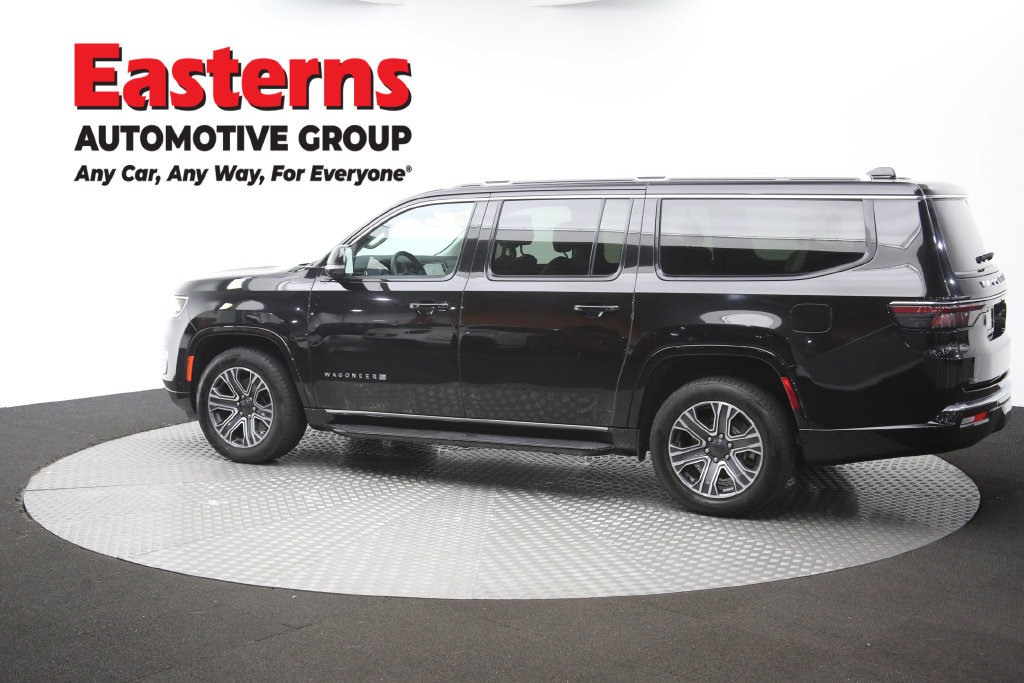 Used 2024 Jeep Wagoneer L Series II w/ Flexible Seating Group RWD image 69