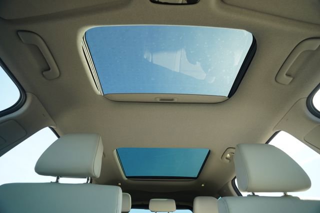 Used 2025 Hyundai Santa Fe Limited image 12