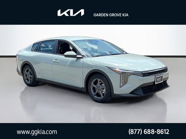 New 2026 Kia K4 FWD image 1