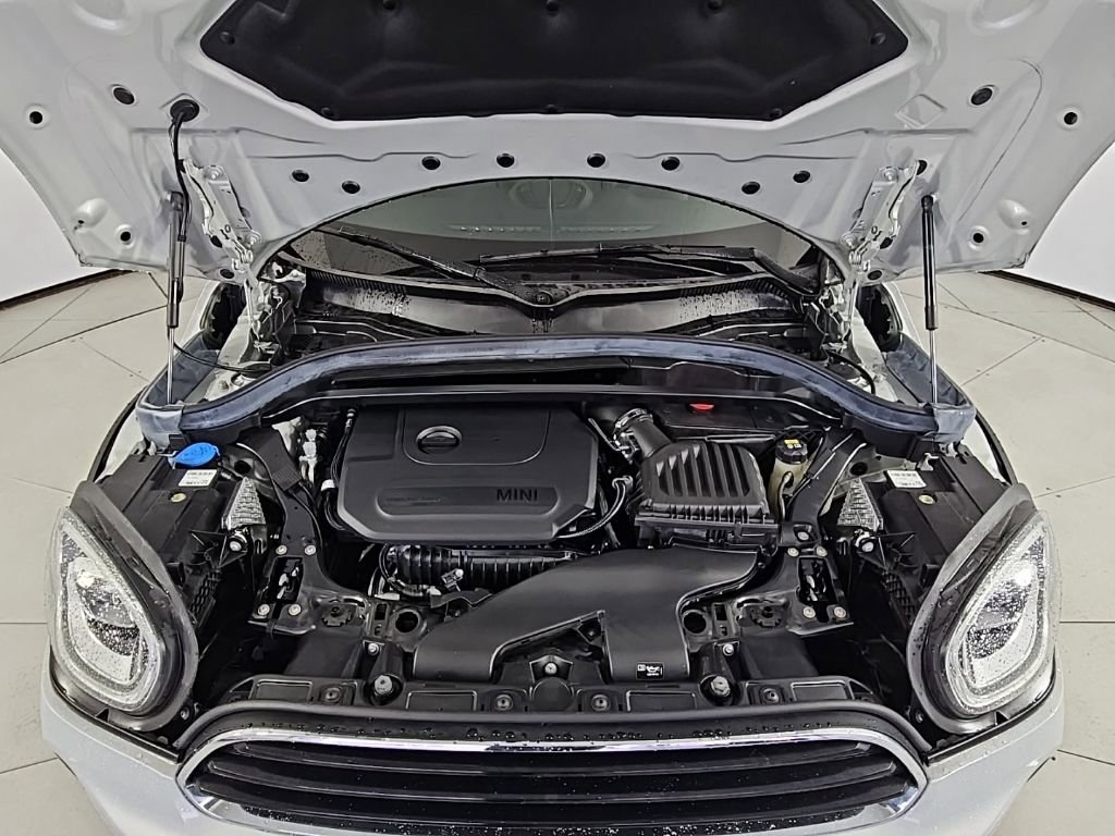 Used 2021 MINI Cooper Countryman image 6