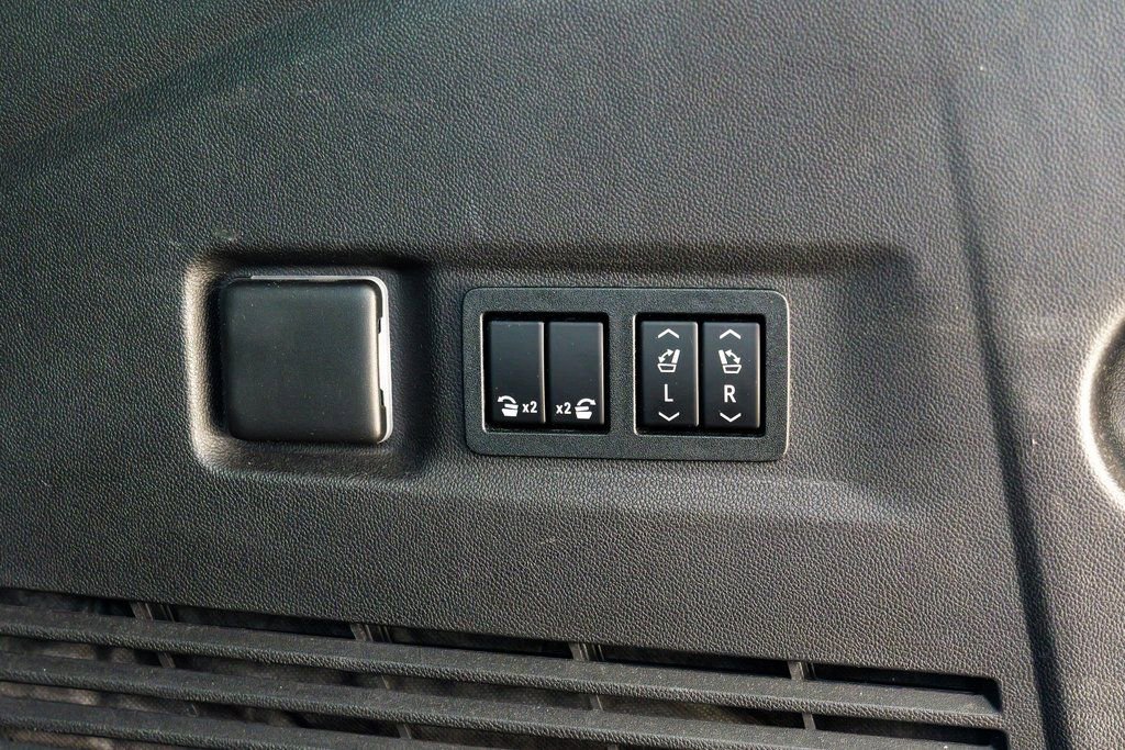 Used 2022 GMC Yukon XL Denali image 61