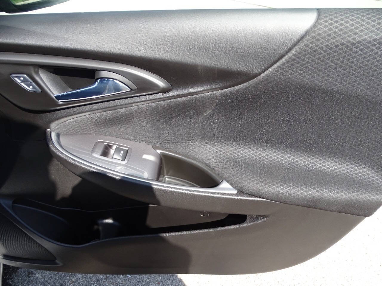 Used 2016 Chevrolet Malibu LT Sedan 4D FWD image 33