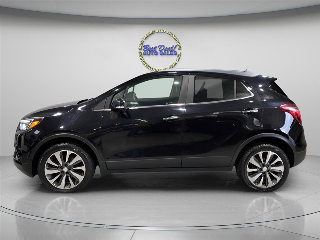 Used 2018 Buick Encore Essence FWD image 2