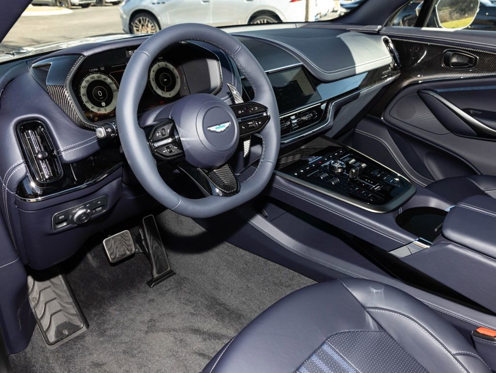 New 2026 Aston Martin DBX 707 image 20