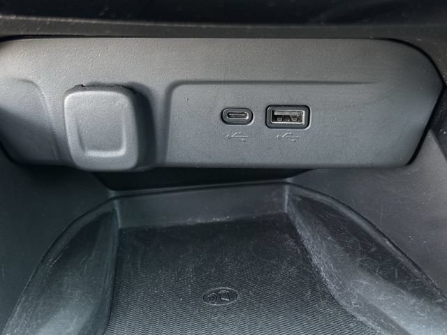 Certified 2024 Chevrolet Trax RS w/ Sunroof Package FWD image 23