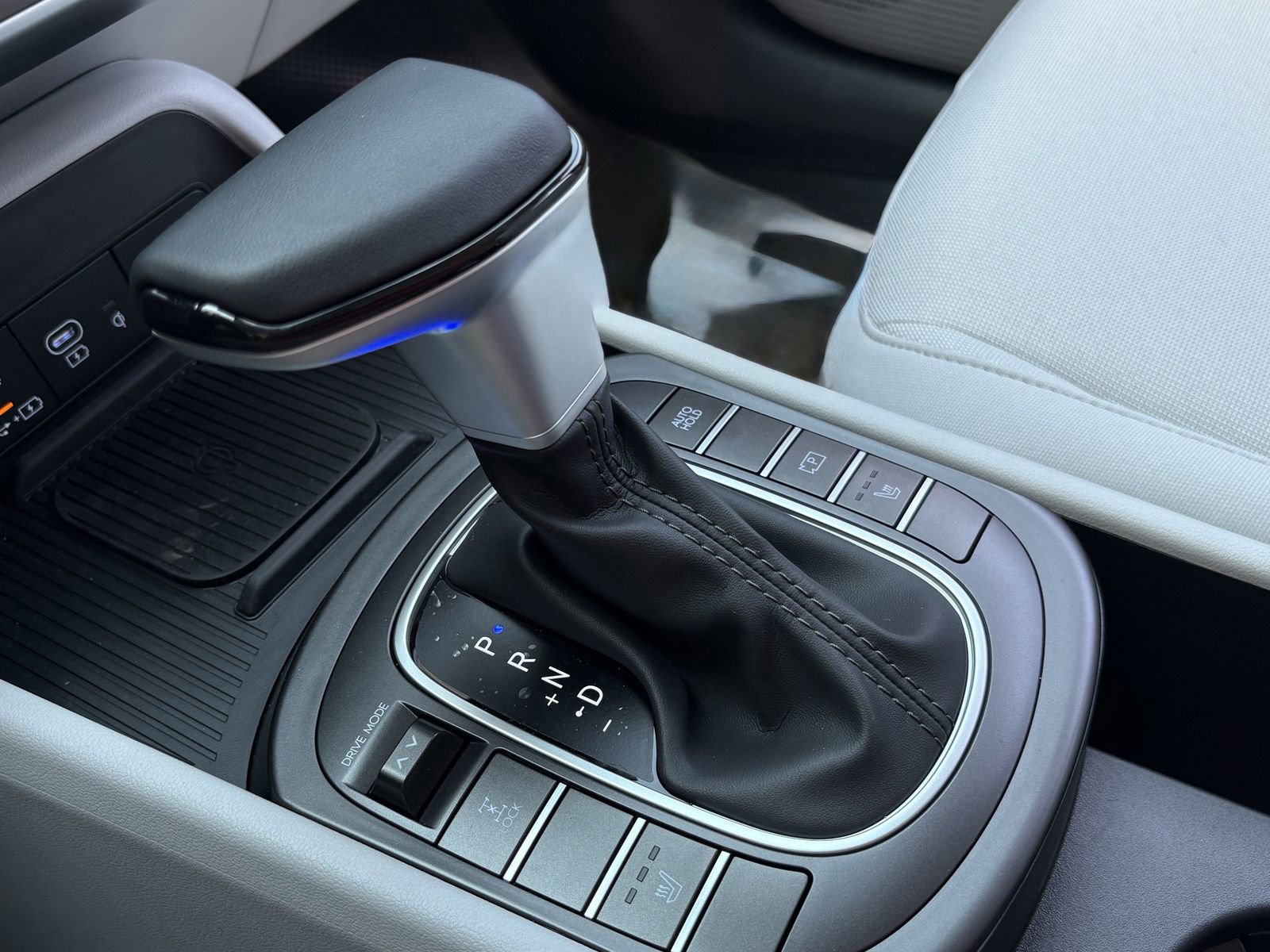 New 2026 Hyundai Kona SEL Sport AWD/4WD image 18