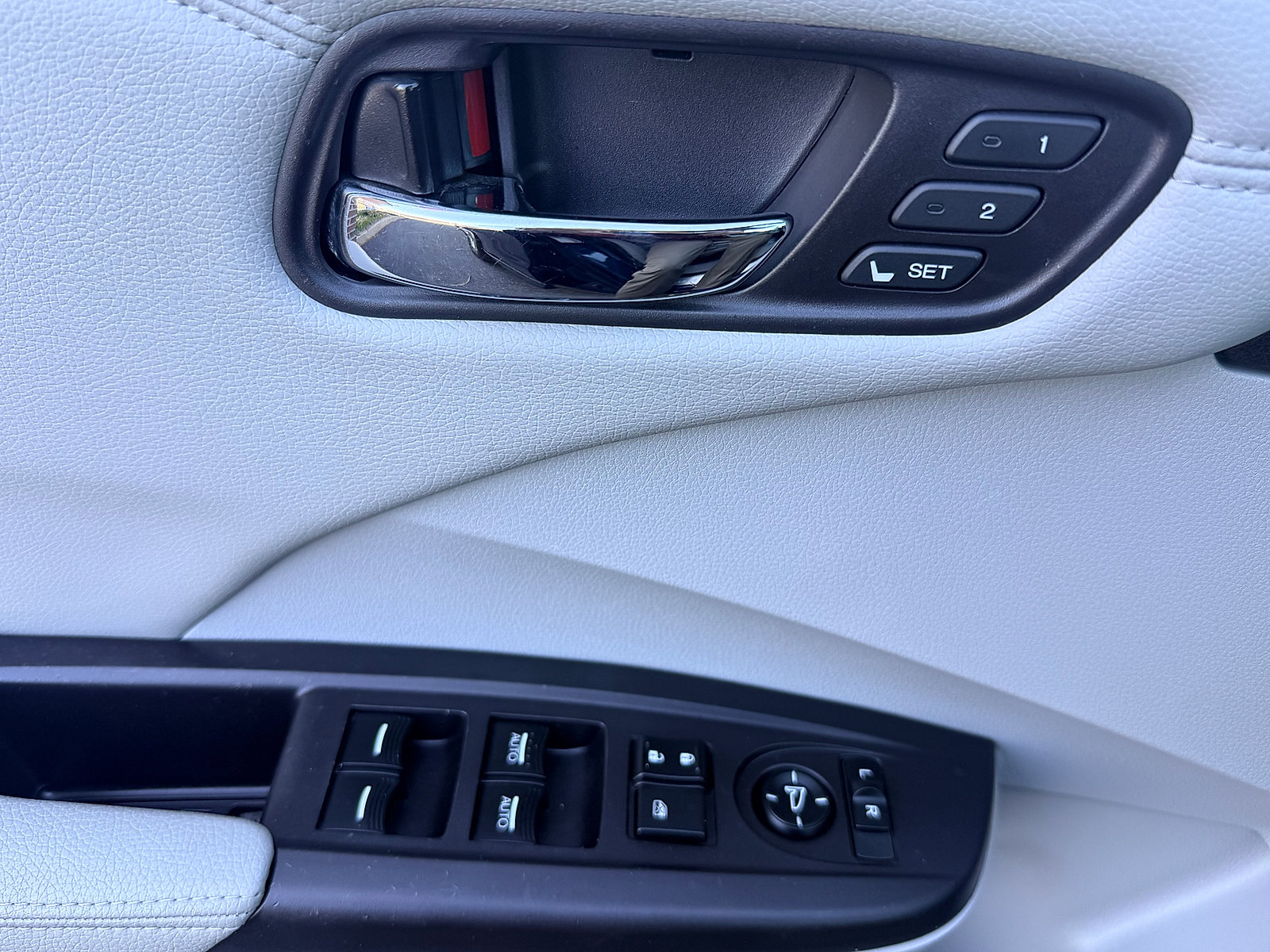 Used 2017 Acura RDX w/ Technology Package image 22