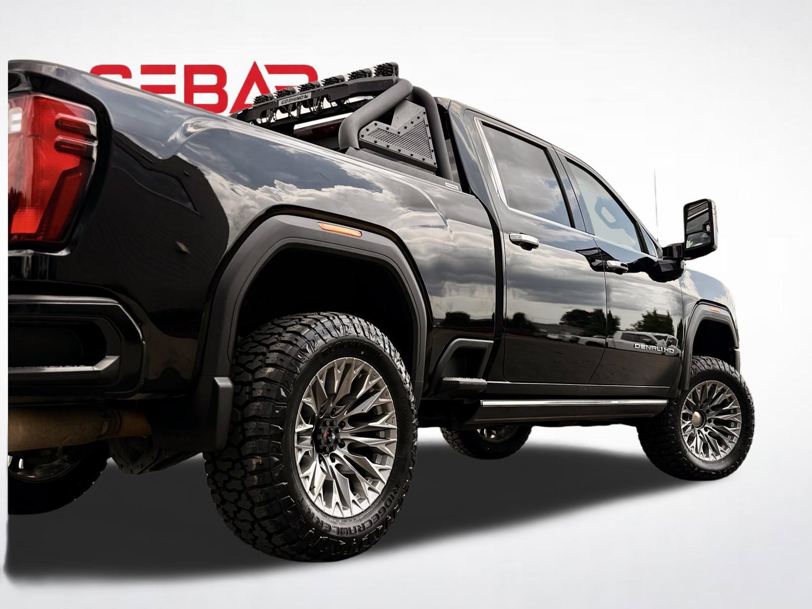 Used 2024 GMC Sierra 2500 Denali Ultimate w/ Max Trailering Package AWD/4WD image 9