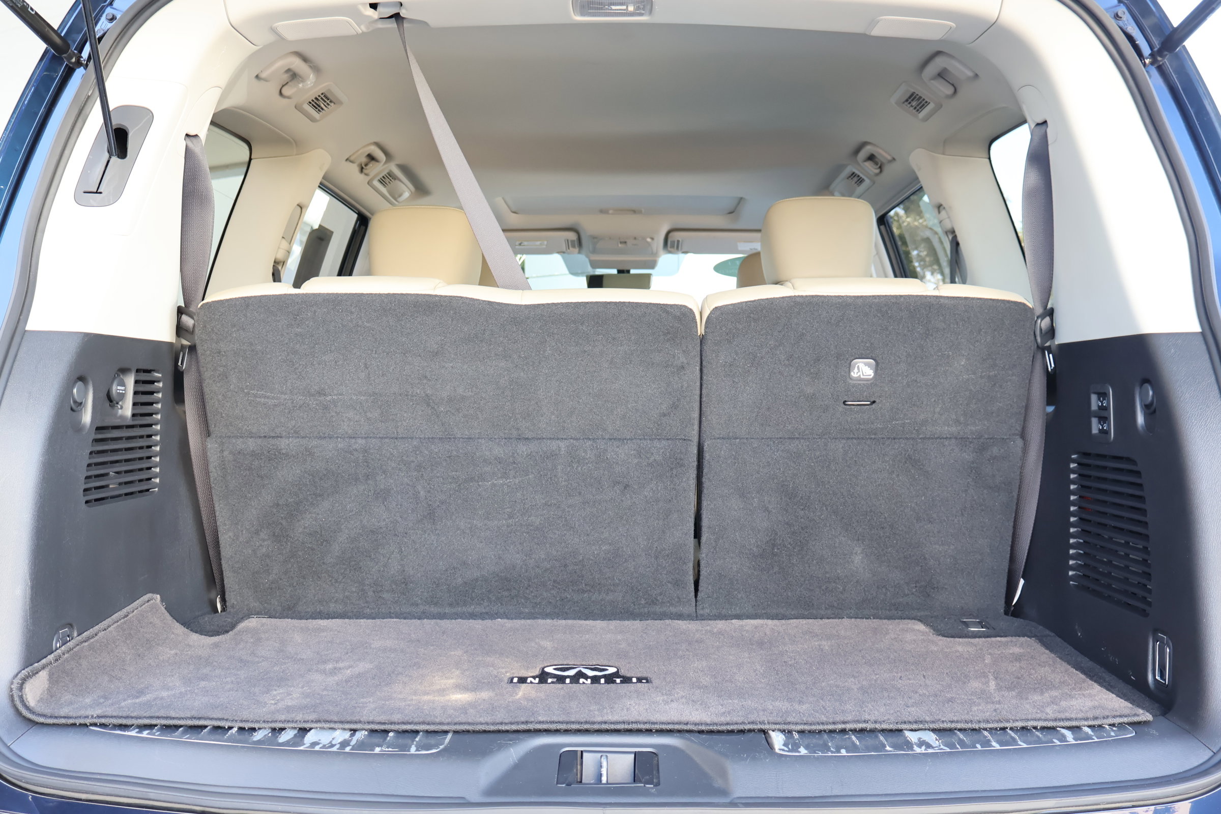 Certified 2024 INFINITI QX80 Premium Select w/ Cargo Package image 21