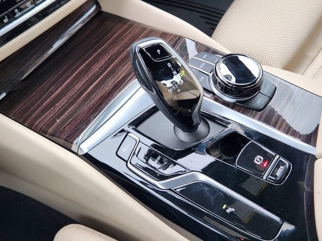 Used 2022 BMW 530i xDrive w/ Executive Package AWD/4WD image 25