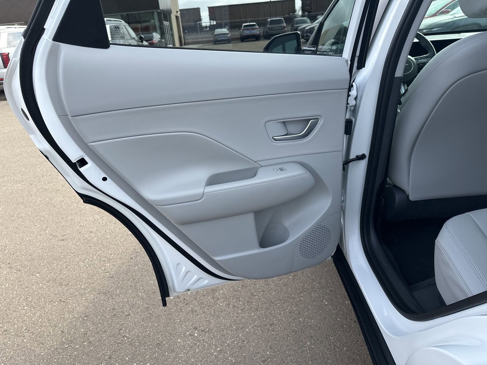 Used 2025 Hyundai Kona Limited image 20