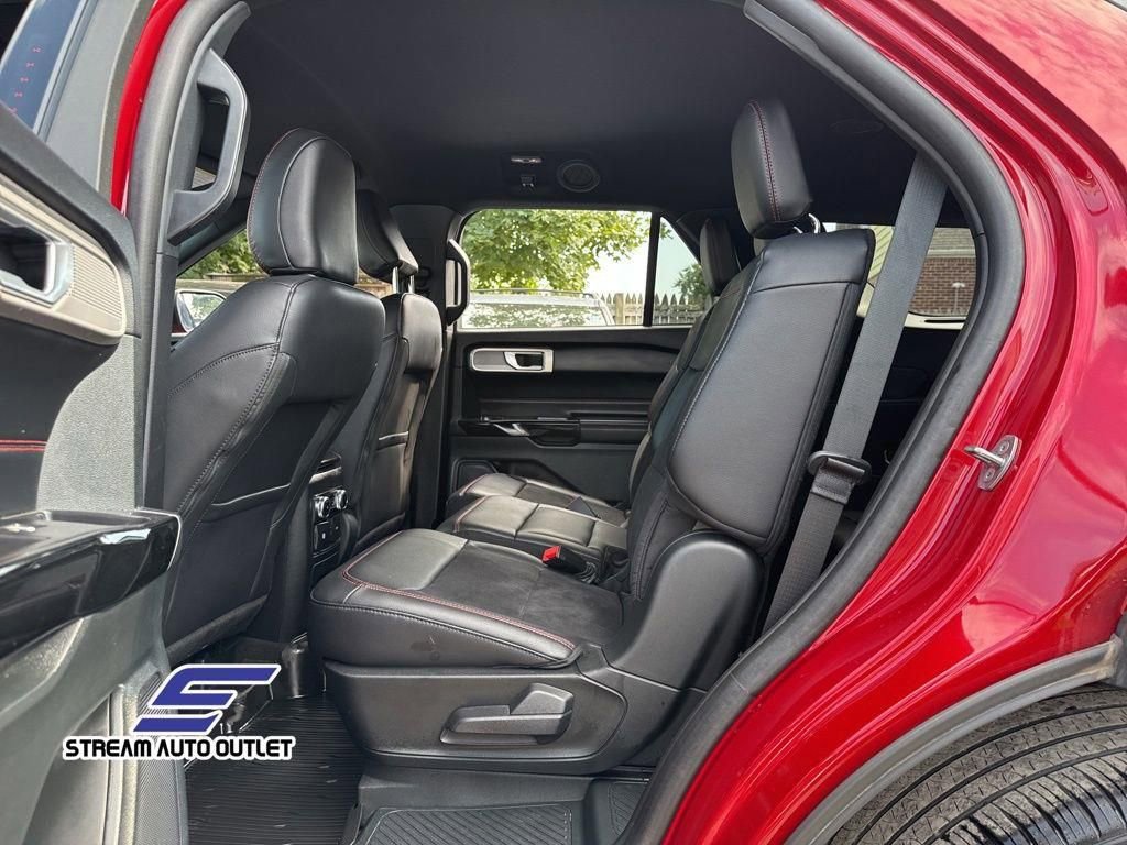 Used 2023 Ford Explorer ST-Line w/ Class IV Trailer Tow Package AWD/4WD image 29