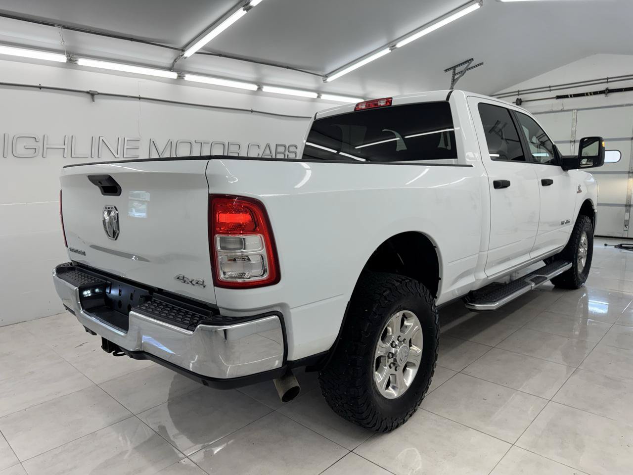 Used 2024 RAM 2500 Big Horn w/ Off Road Package AWD/4WD image 4