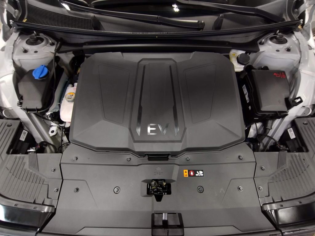 New 2025 Hyundai Ioniq 5 XRT image 8