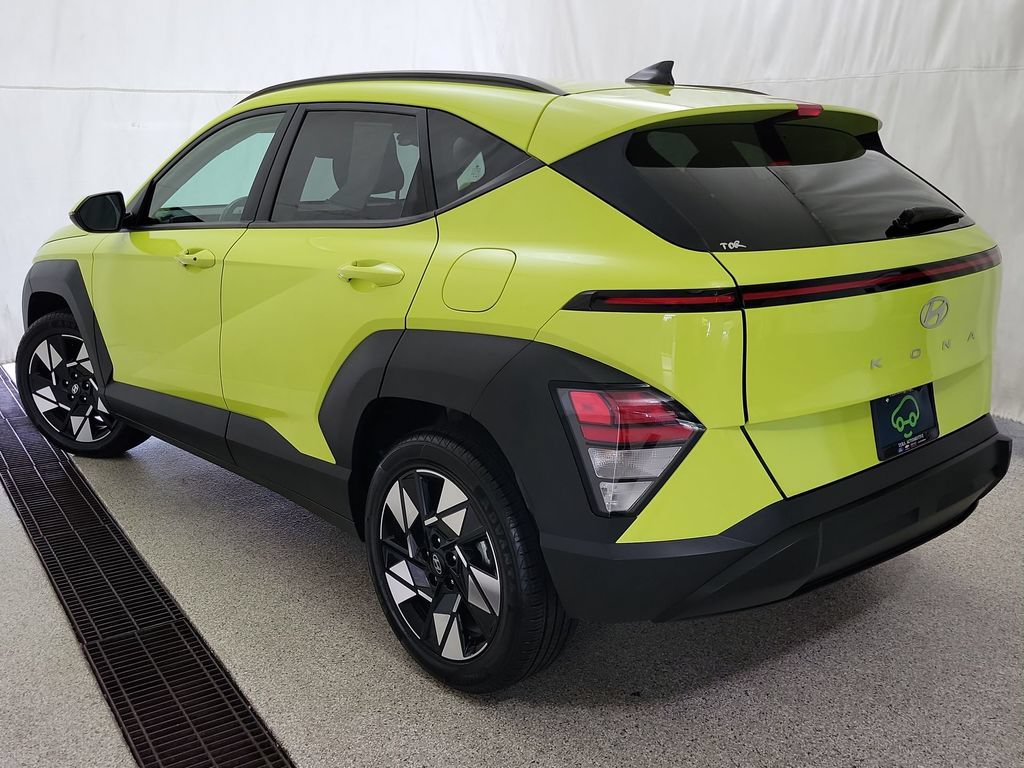 Used 2025 Hyundai Kona SEL FWD image 8