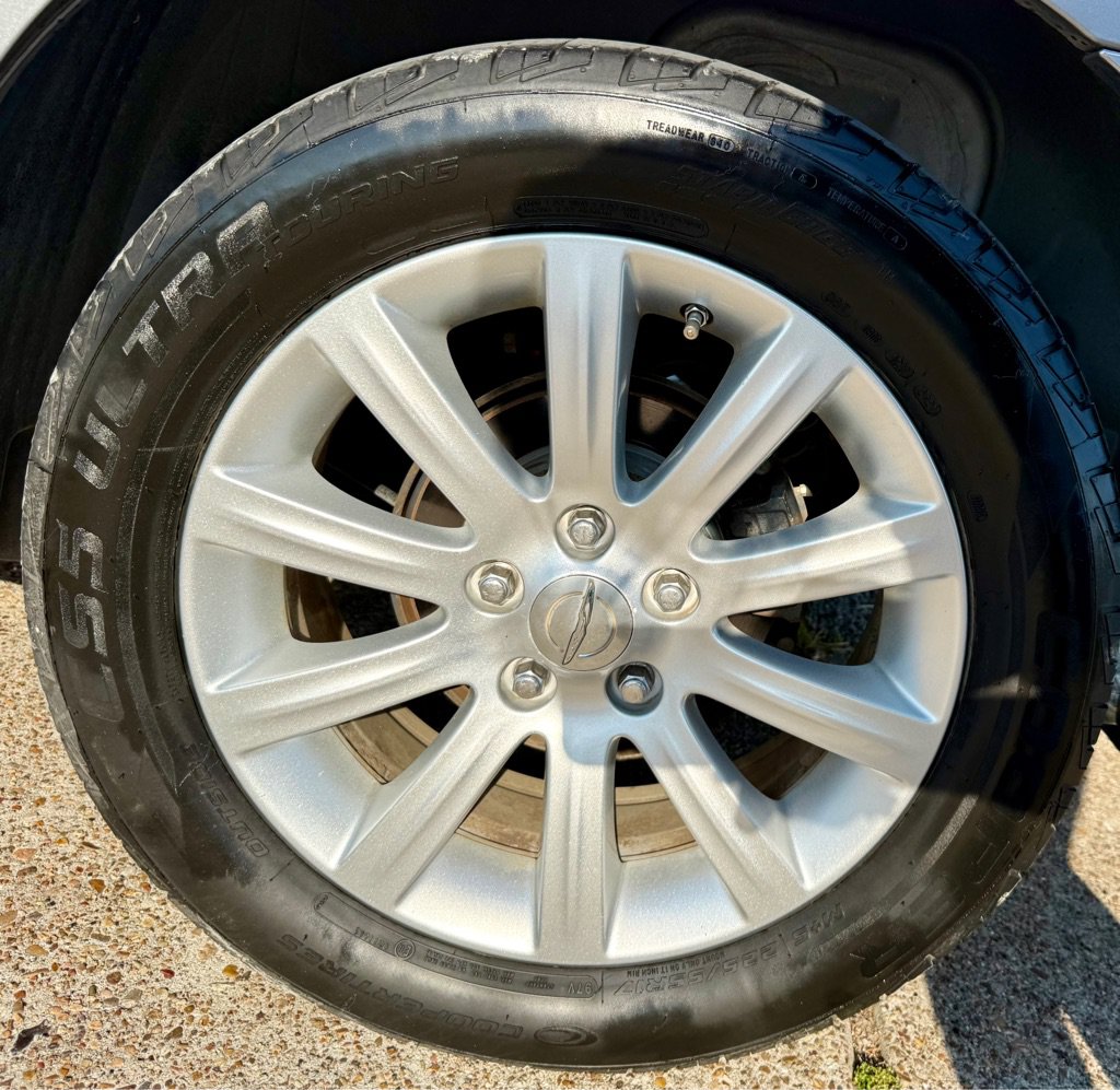 Used 2013 Chrysler 200 Touring FWD image 24