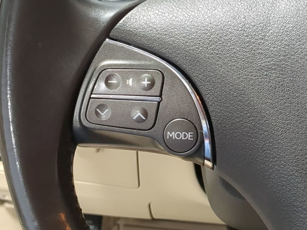 Used 2011 Lexus ES 350 FWD image 29